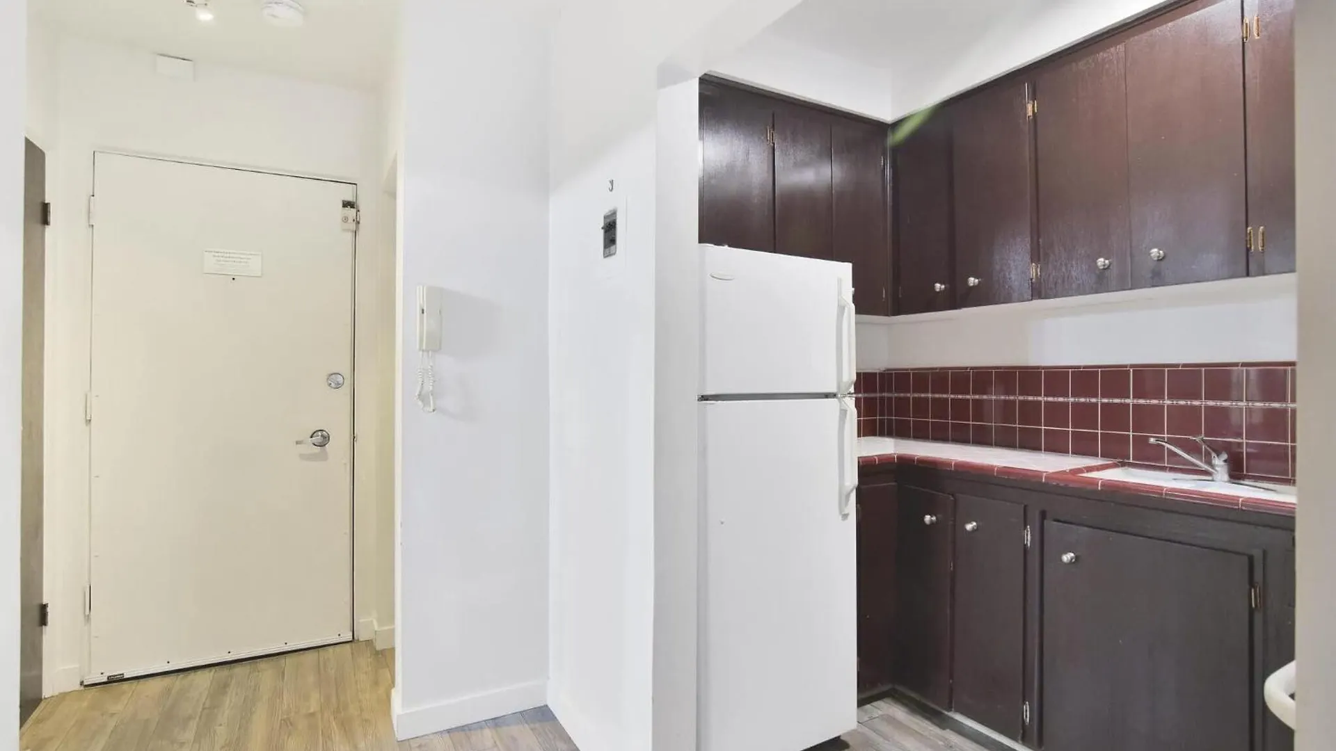 Apartment Well Equipped Condo In Central Downtown Vancouver